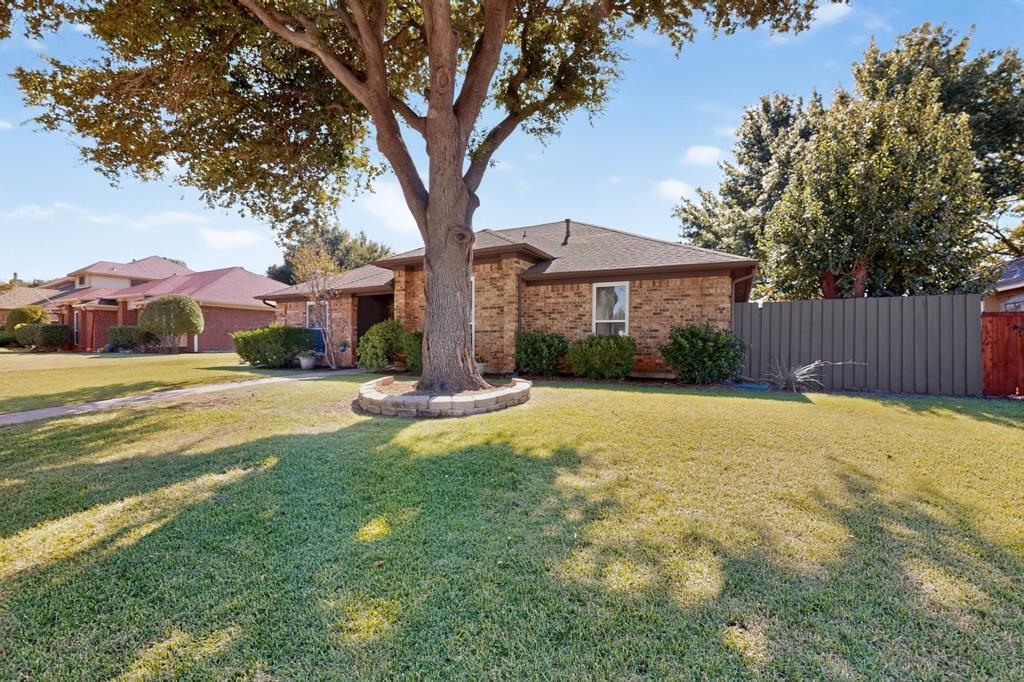 2016 Robin Hill Lane Property Photo 2