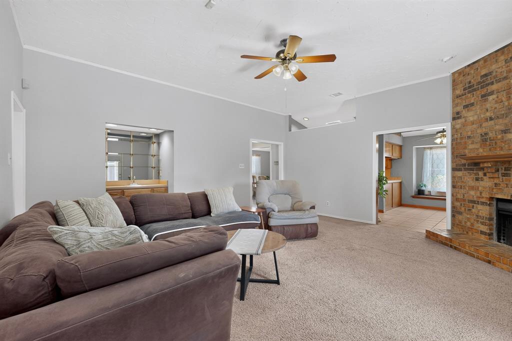 2016 Robin Hill Lane Property Photo 6