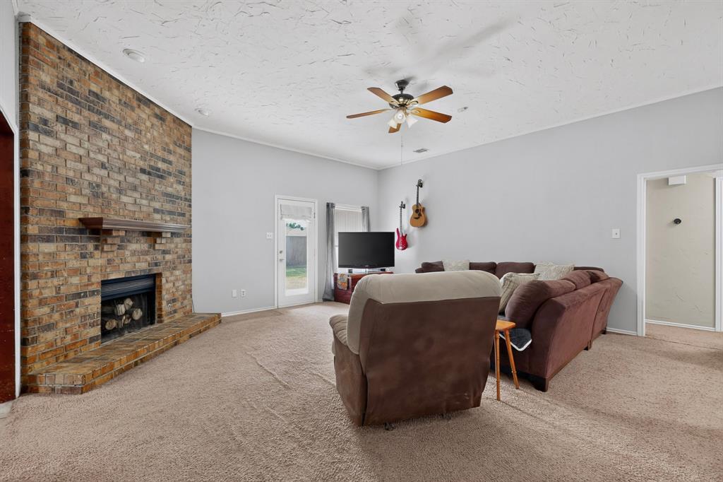 2016 Robin Hill Lane Property Photo 7