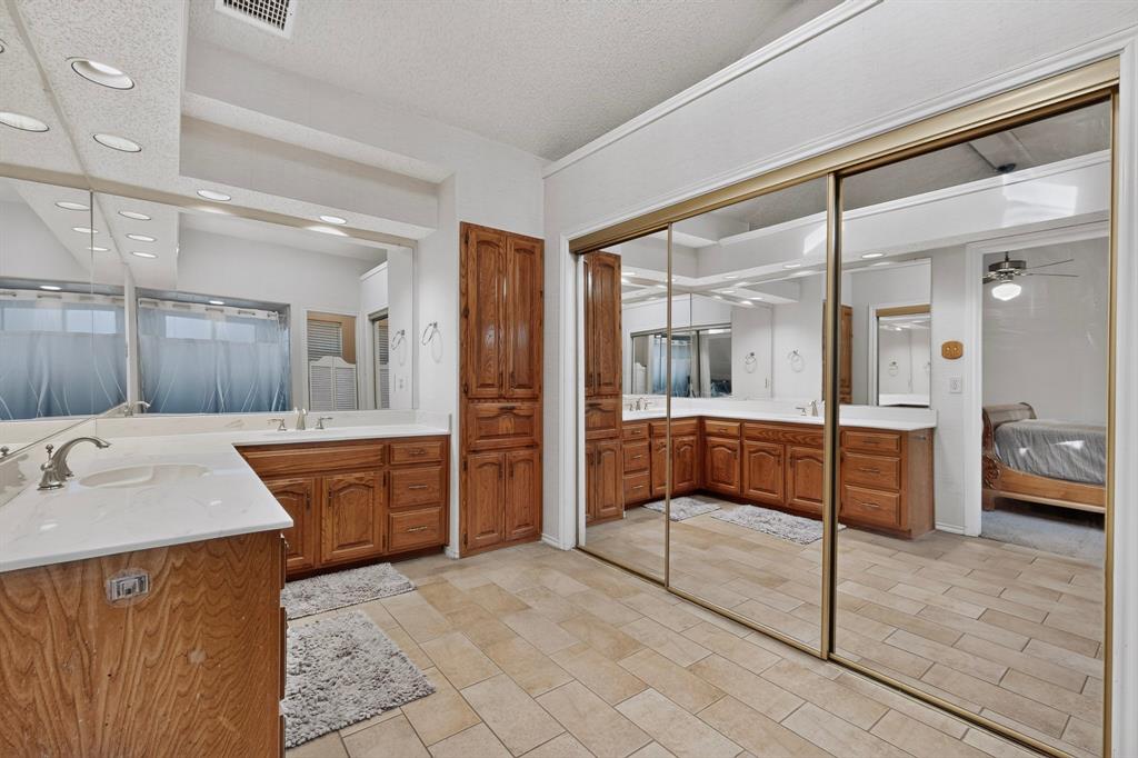 2016 Robin Hill Lane Property Photo 28