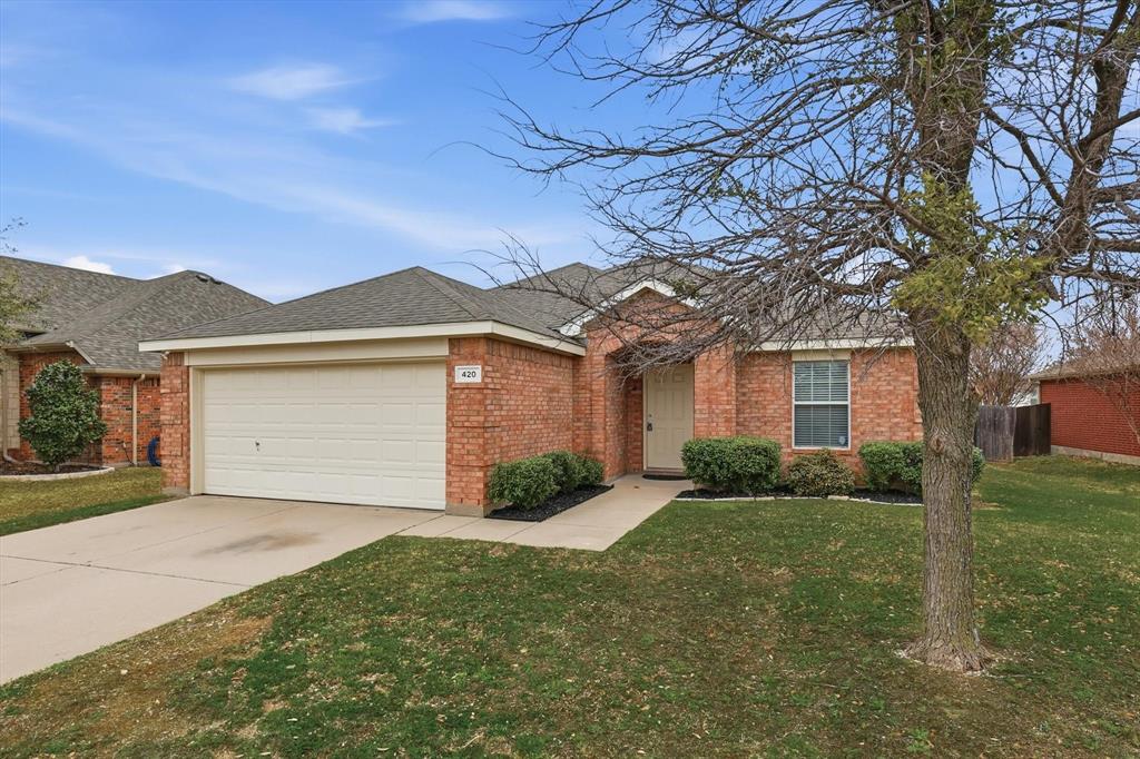 420 Dartmoor Drive Property Photo 2