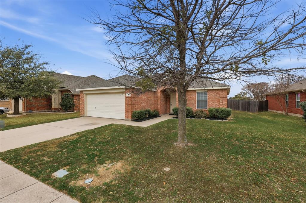 420 Dartmoor Drive Property Photo 3