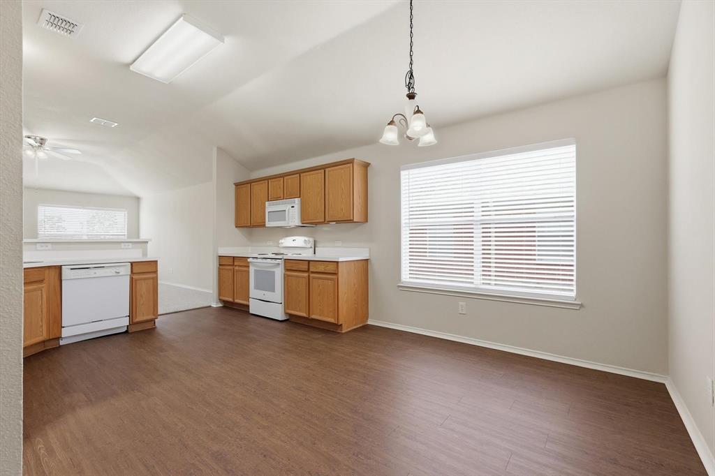 420 Dartmoor Drive Property Photo 5