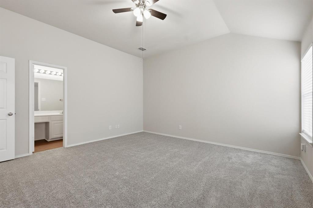 420 Dartmoor Drive Property Photo 17