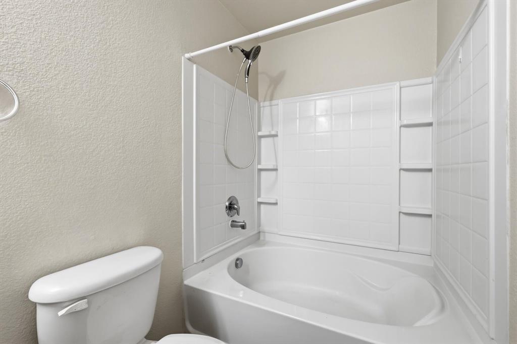 420 Dartmoor Drive Property Photo 20