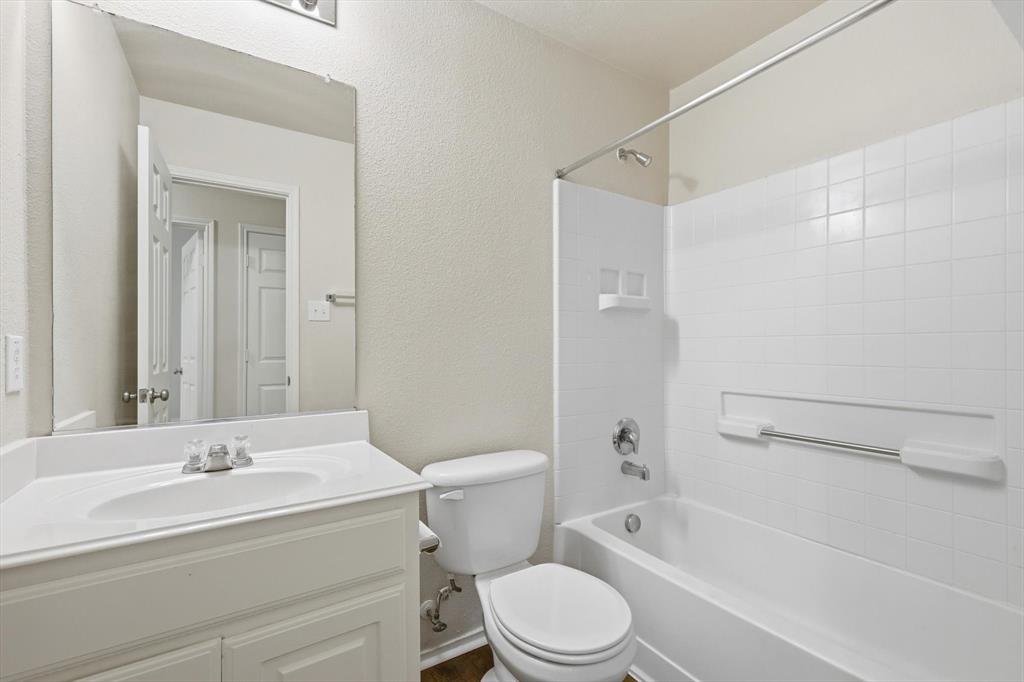 420 Dartmoor Drive Property Photo 25