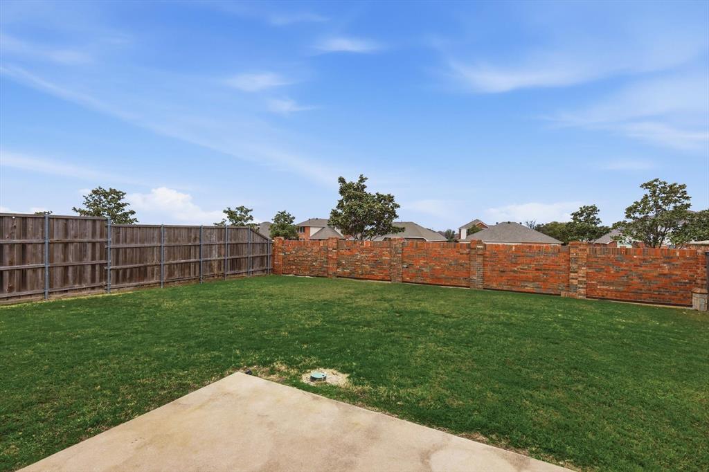 420 Dartmoor Drive Property Photo 27