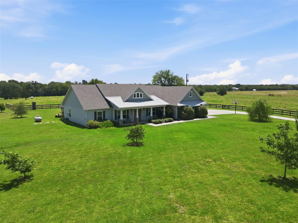 3344 County Road 3512 Property Photo 1