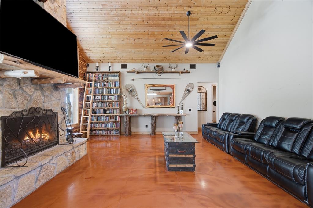 722 Three Skillet Road Fr Property Photo 16