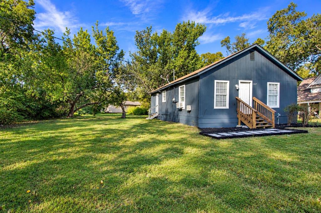1107 Beech Street Property Photo 1
