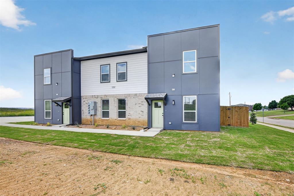 10520 Tube Drive Property Photo 1