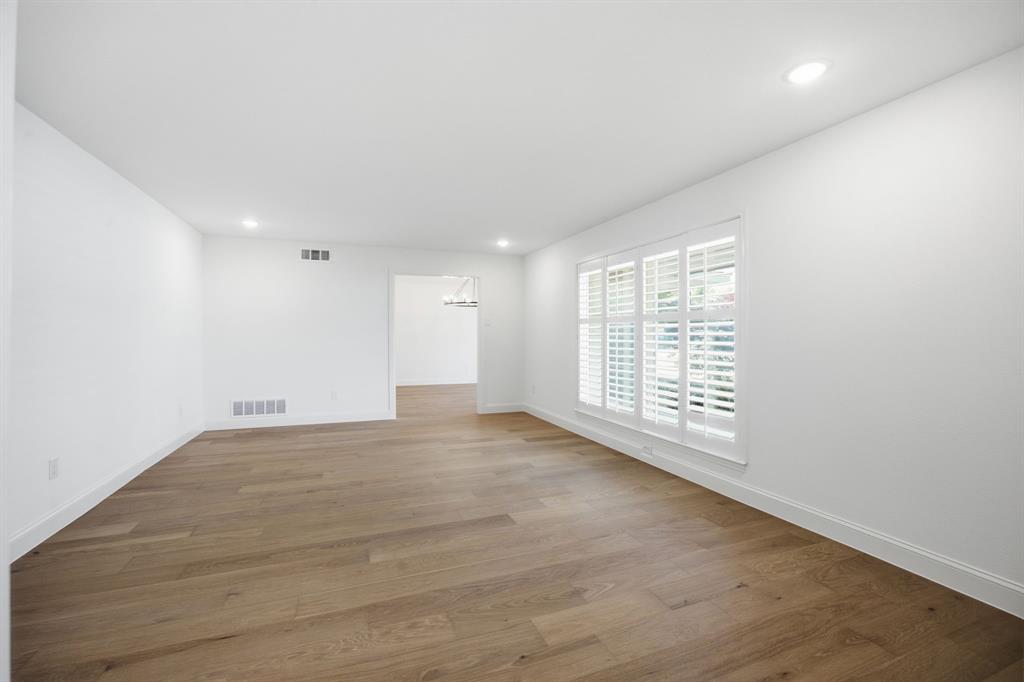 6978 Pemberton Drive Property Photo 6