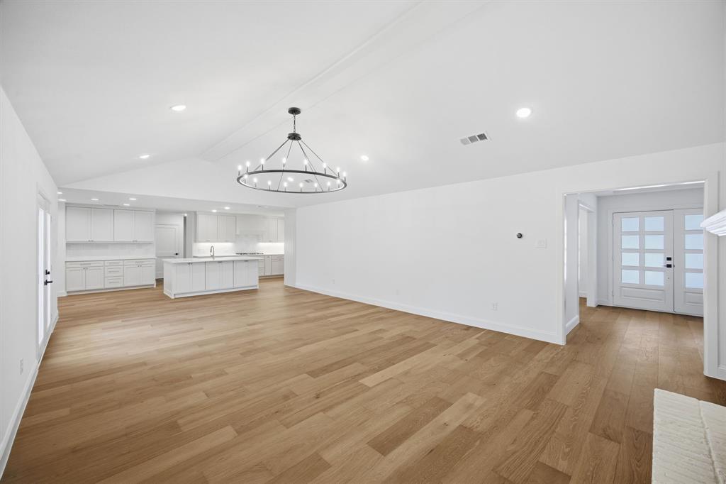 6978 Pemberton Drive Property Photo 8