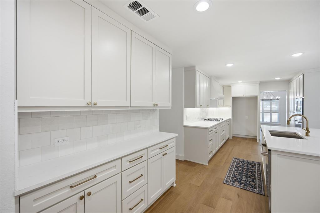 6978 Pemberton Drive Property Photo 12