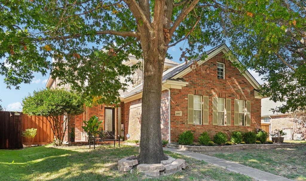 4405 Meadowcove Drive Property Photo 1