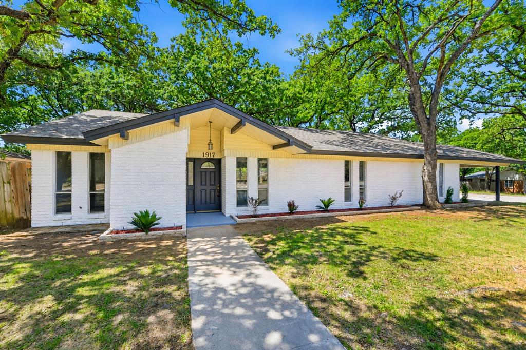 1917 Toplea Drive Property Photo 1