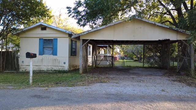 407 W Witt Street Property Photo 1