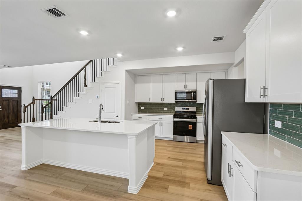 2613 Hot Springs Drive Property Photo 1