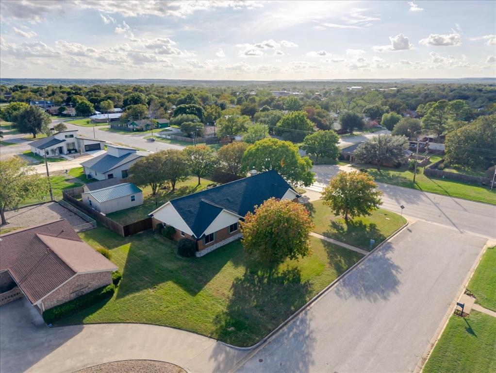 2600 Hilley Drive Property Photo 4