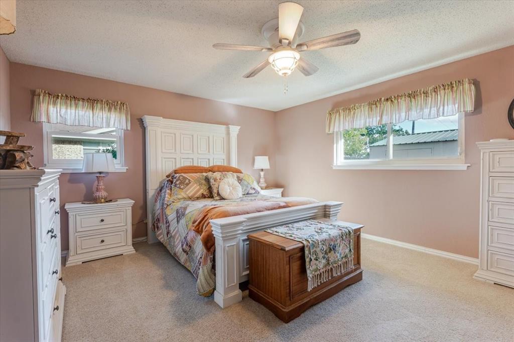 2600 Hilley Drive Property Photo 17