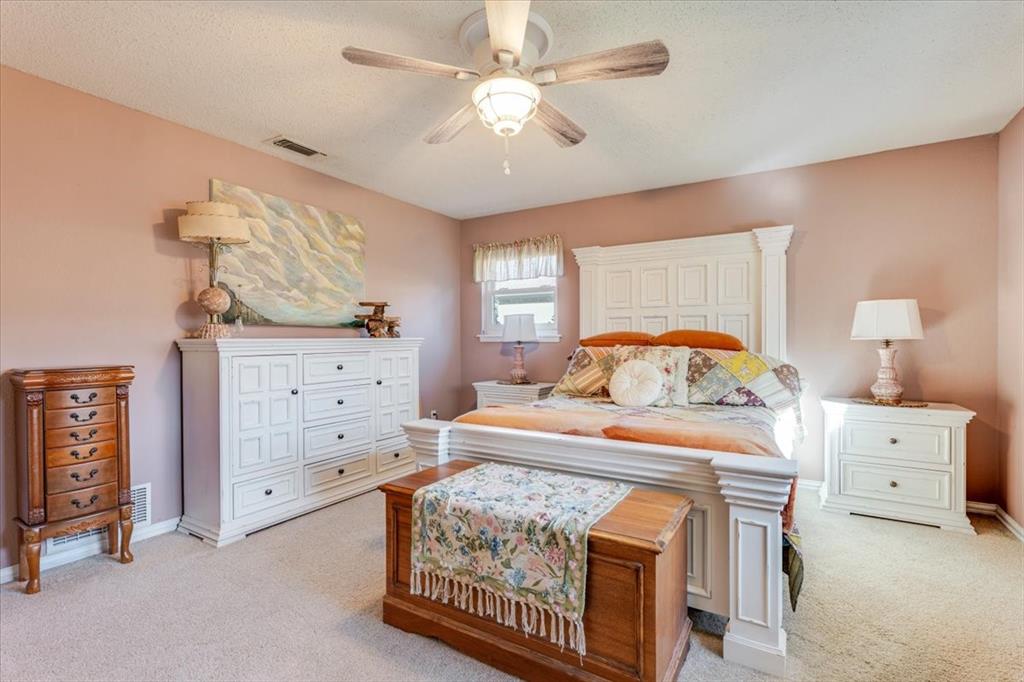 2600 Hilley Drive Property Photo 19
