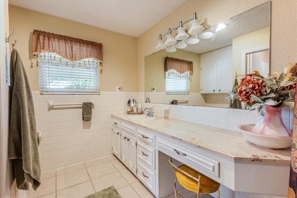 2600 Hilley Drive Property Photo 22