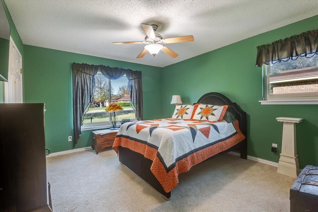 2600 Hilley Drive Property Photo 24