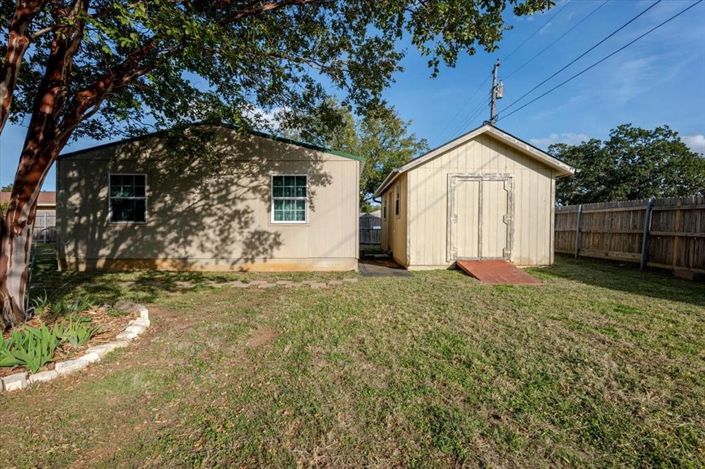2600 Hilley Drive Property Photo 34