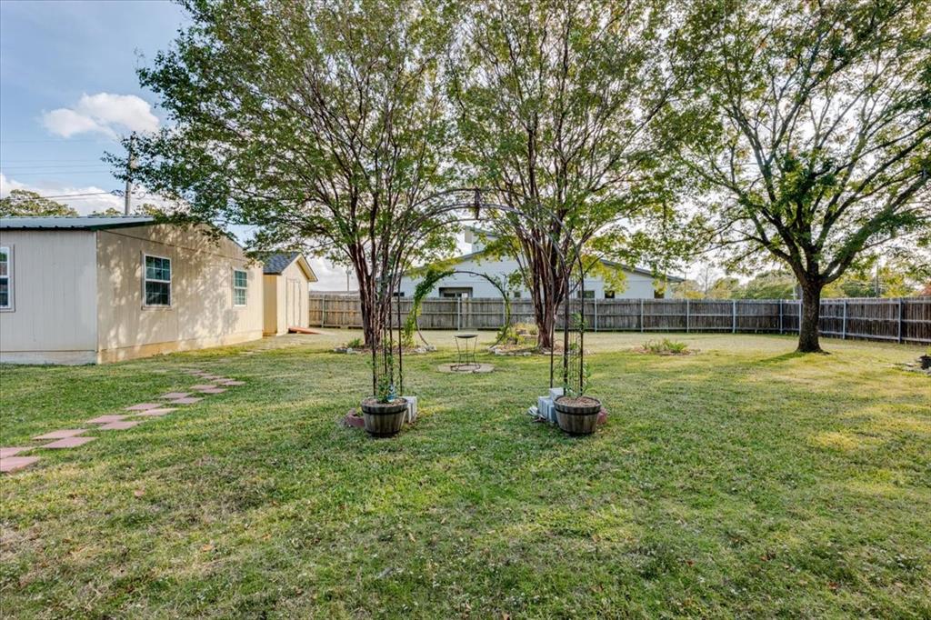 2600 Hilley Drive Property Photo 36