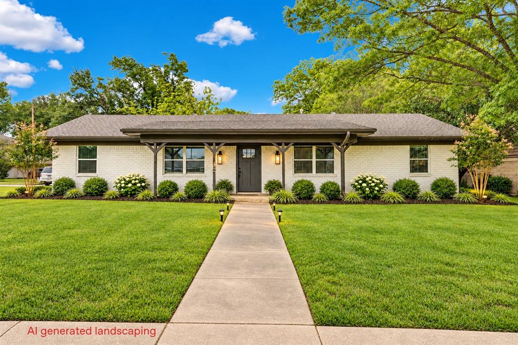 1104 Williamsburg Drive Property Photo 1