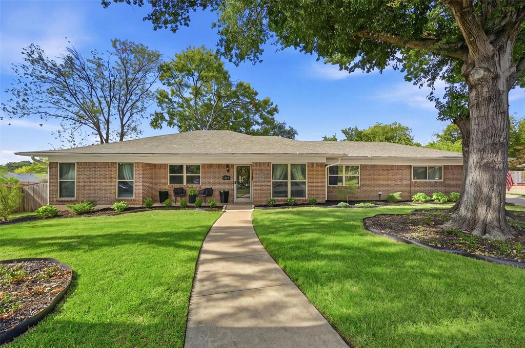 1817 Catalina Circle Property Photo 1
