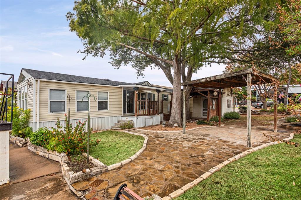 415 Brazos Harbor Drive Property Photo 1