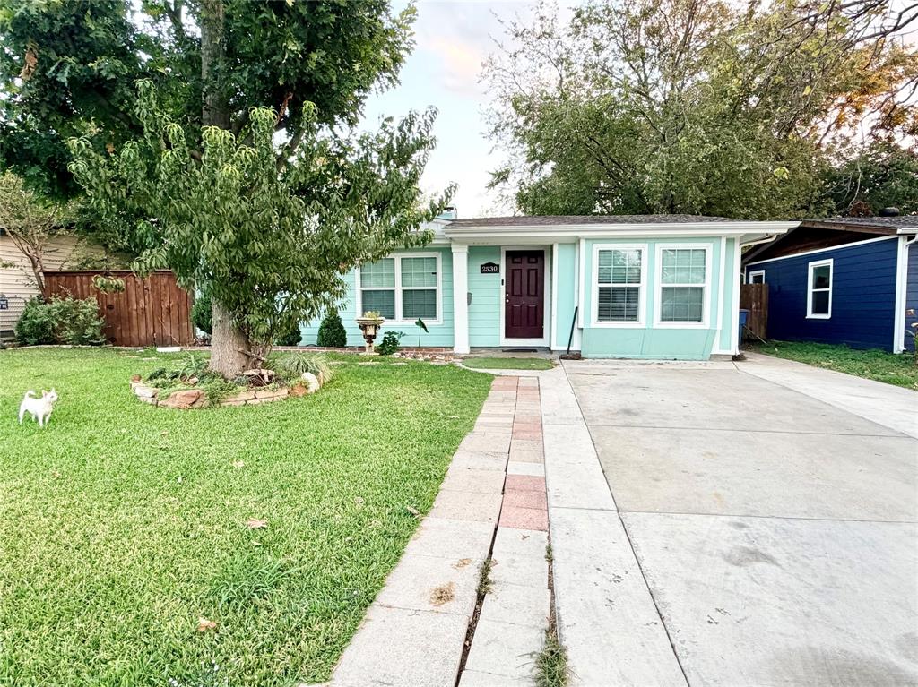 2530 Bluffton Drive Property Photo 1