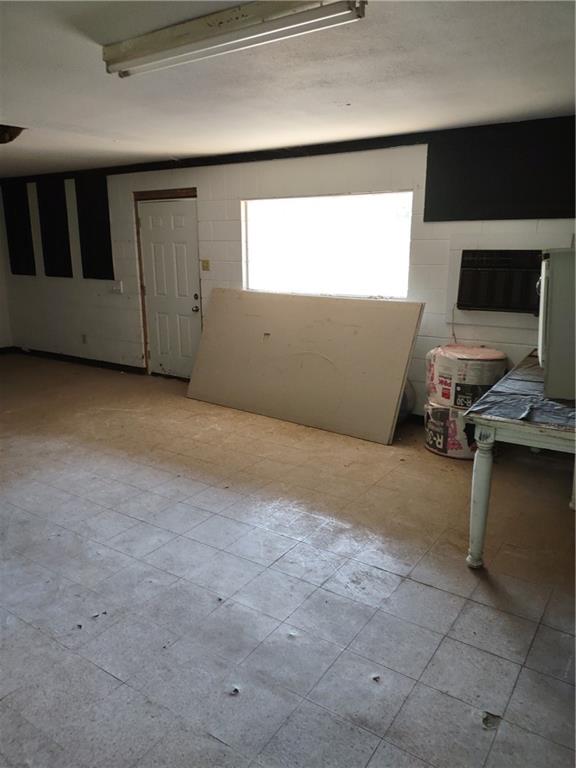 503 N Main Street Property Photo 3