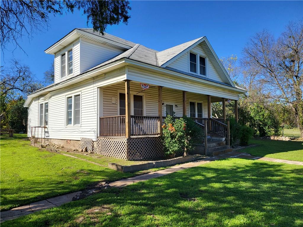 426 N Houston Street Property Photo 3