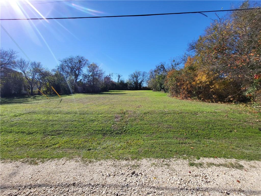 426 N Houston Street Property Photo 11