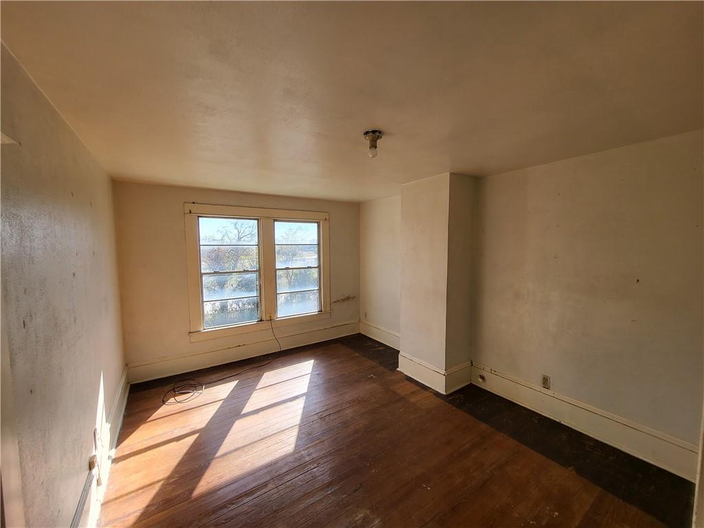 426 N Houston Street Property Photo 16