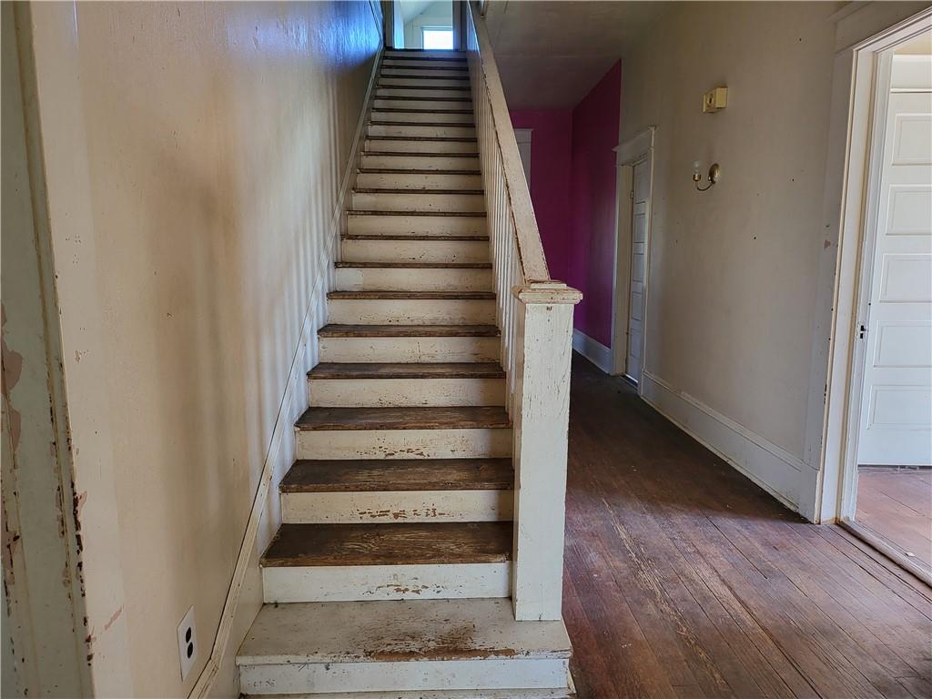 426 N Houston Street Property Photo 23