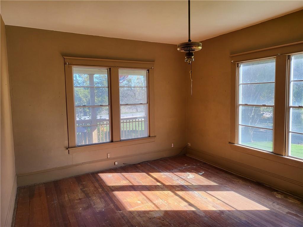426 N Houston Street Property Photo 26