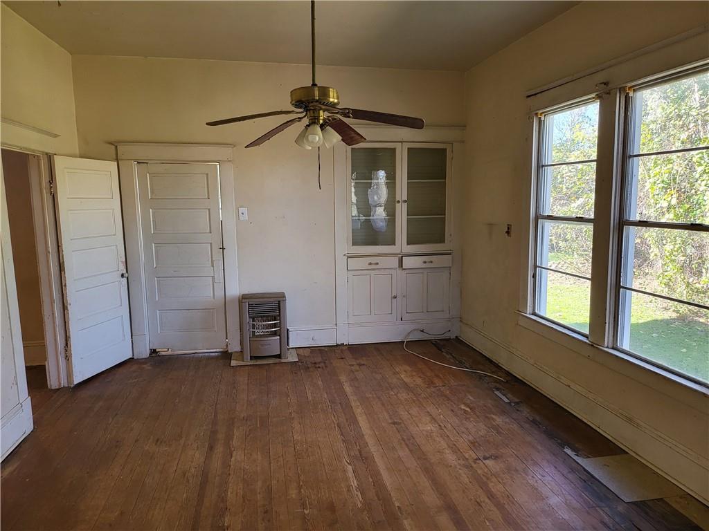 426 N Houston Street Property Photo 31