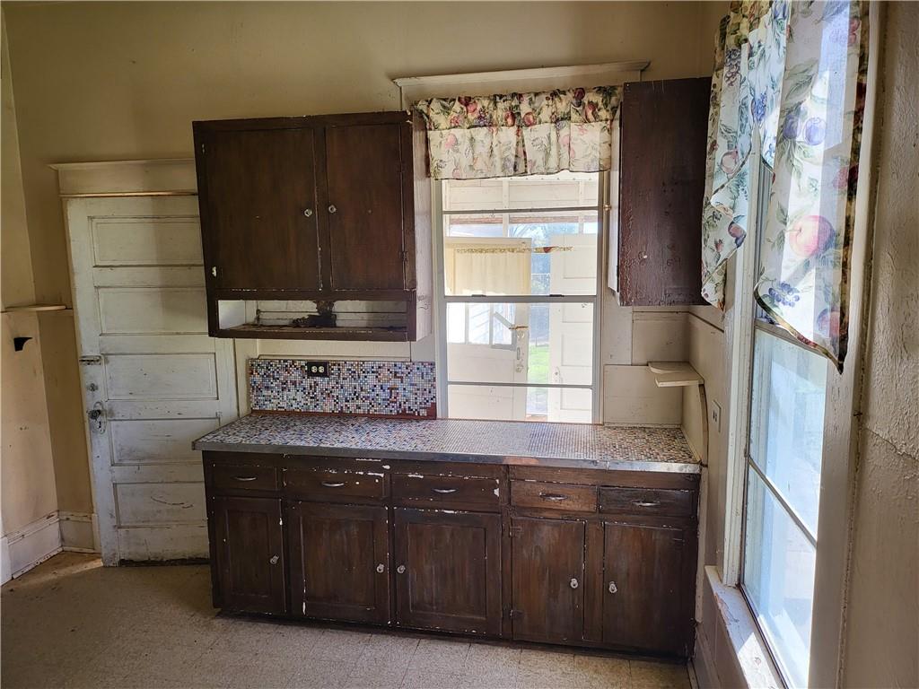 426 N Houston Street Property Photo 35