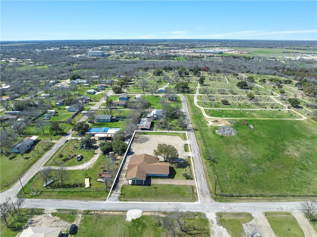 1005 N Red River Street Property Photo 1