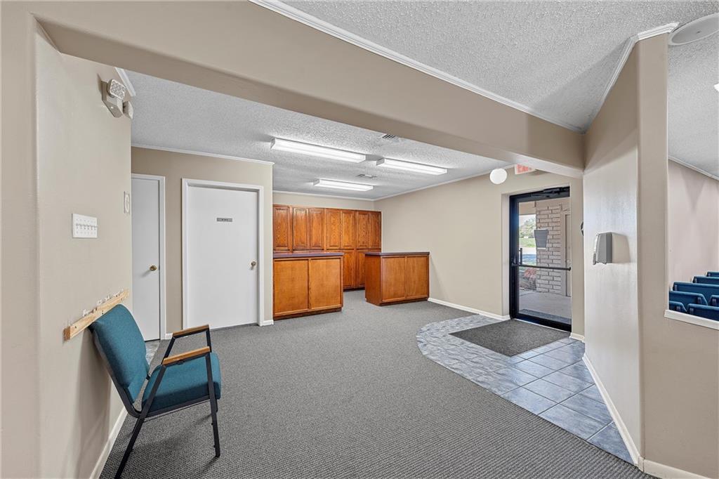 1005 N Red River Street Property Photo 13