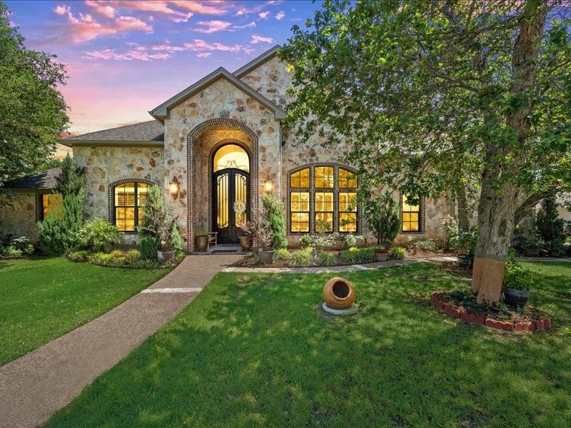 8456 Spicewood Springs Road Property Photo