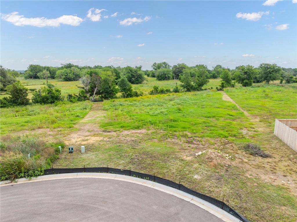 10916 Granada Drive Property Photo 8