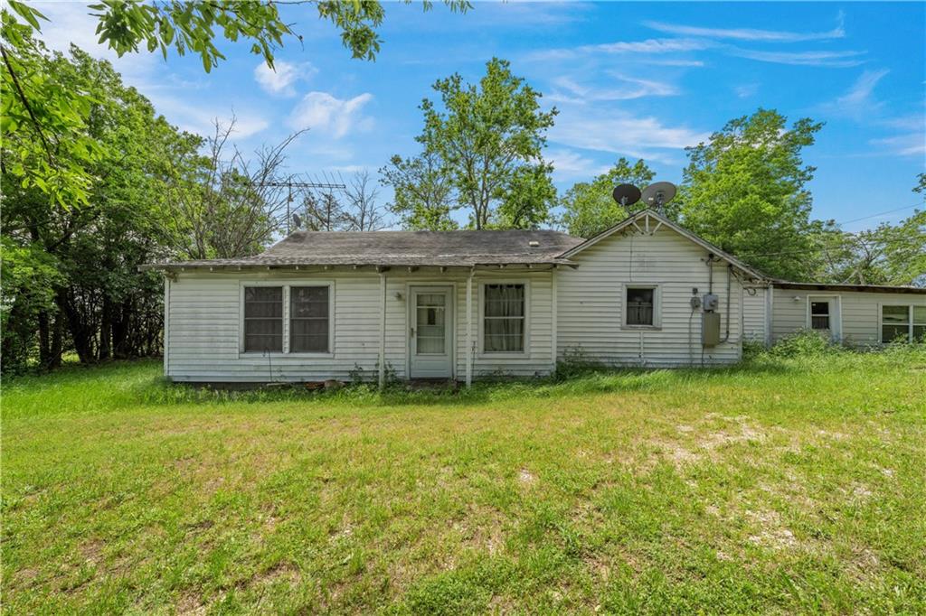 18793 N Interstate 35 Property Photo 12