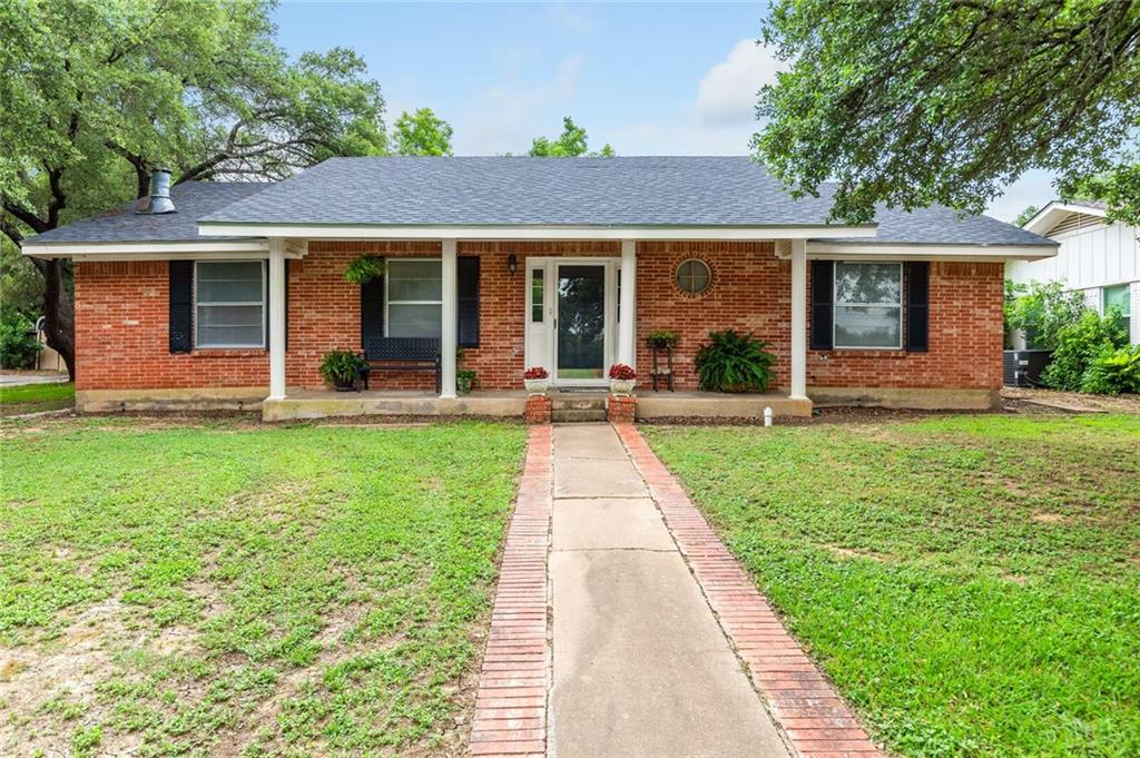 1302 E Franklin St Property Photo