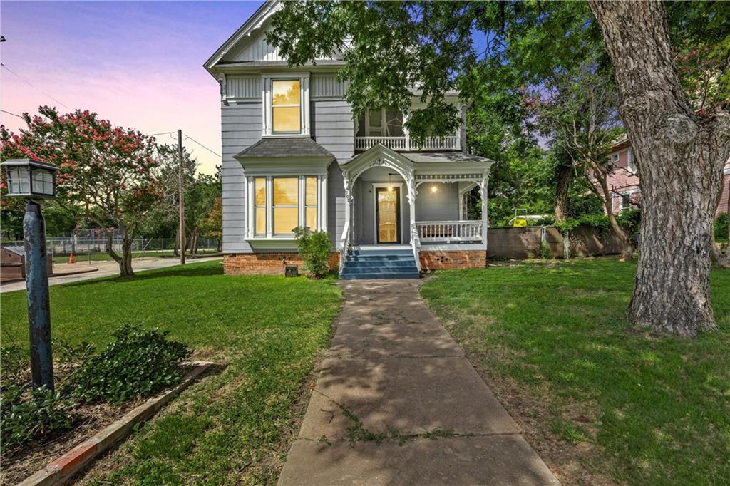 702 N 15th Street Property Photo