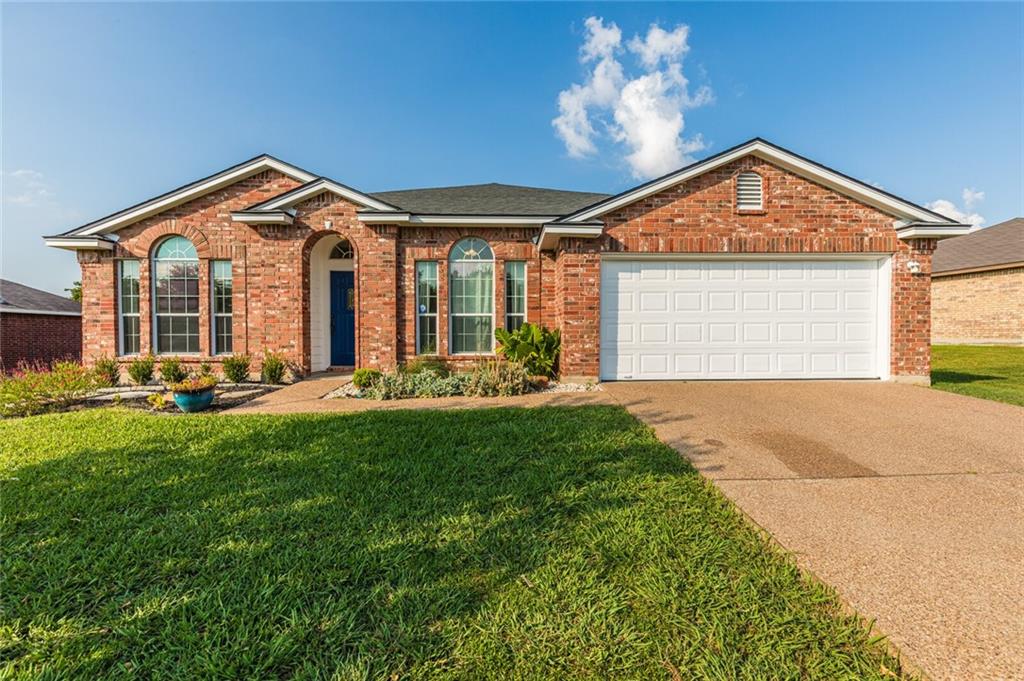 704 Pebble Creek Drive Property Photo