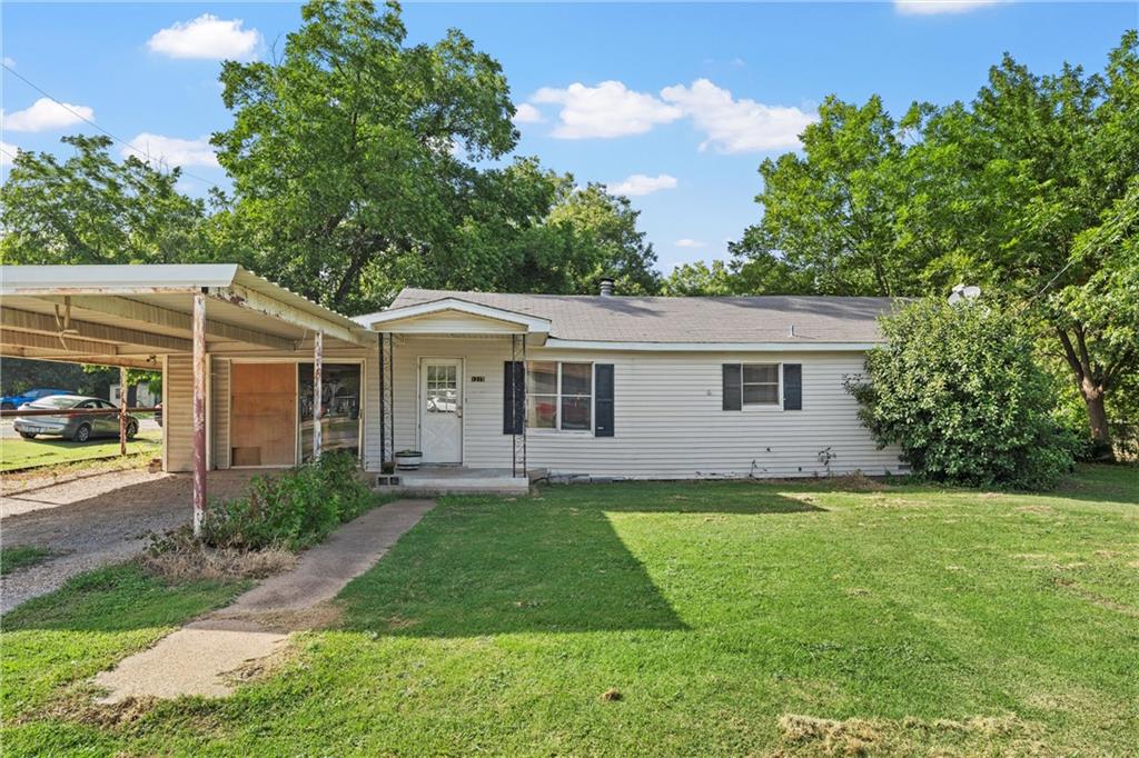 1215 W 9th St Property Photo